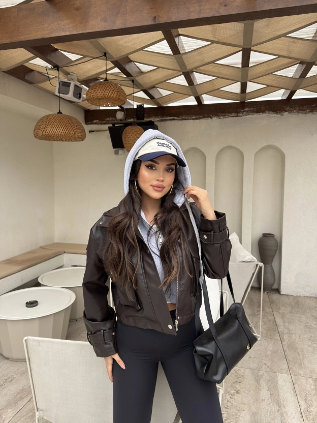 Kahverengi Kapüşonlu Deri Ceket