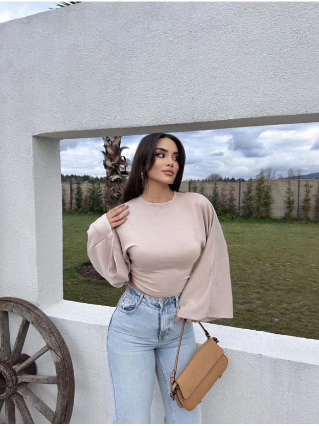 Bej Bisiklet Yaka İspanyol Kol Crop Tshırt