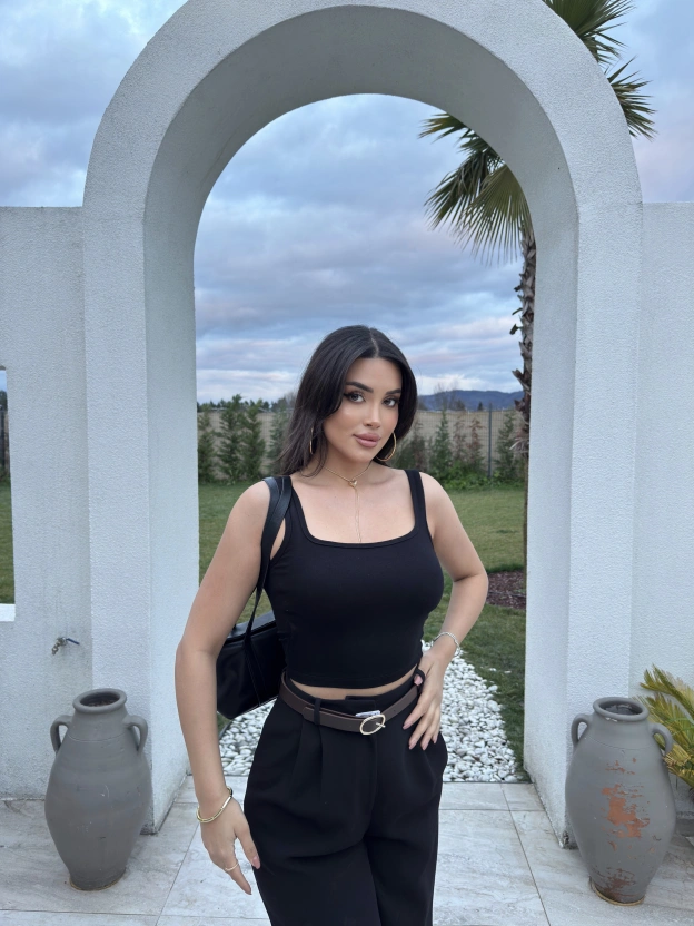 Siyah Kalın Askılı Gloplu Basic Crop