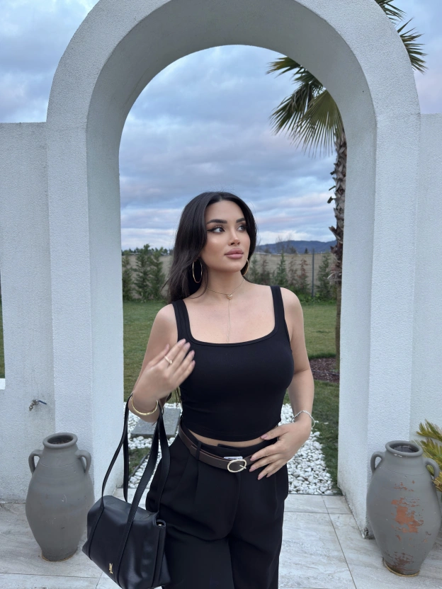 Siyah Kalın Askılı Gloplu Basic Crop