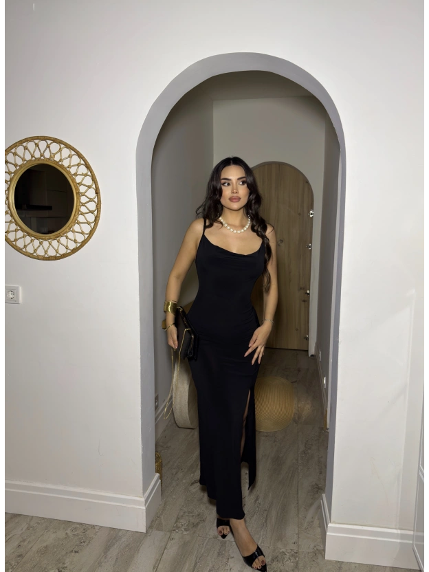 Siyah Degaje Yaka Uzun Elbise