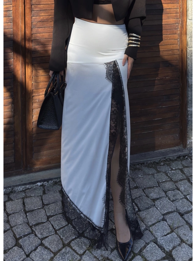Beyaz Güpür Detay Uzun Etek