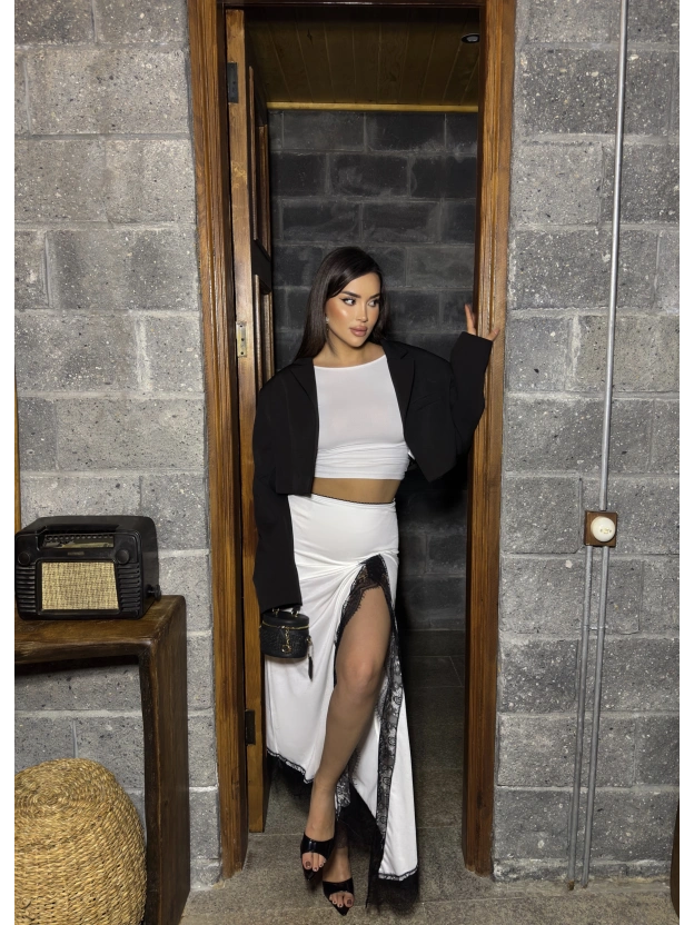 Beyaz Güpür Detay Uzun Etek