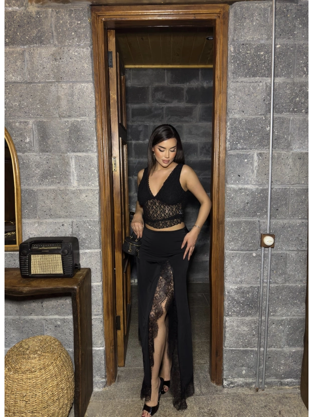 Siyah Güpür Detay Uzun Etek