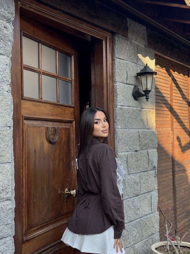 Kahverengi Güpür Detay  Gömlek