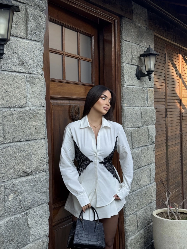 Beyaz Güpür Detay Gömlek