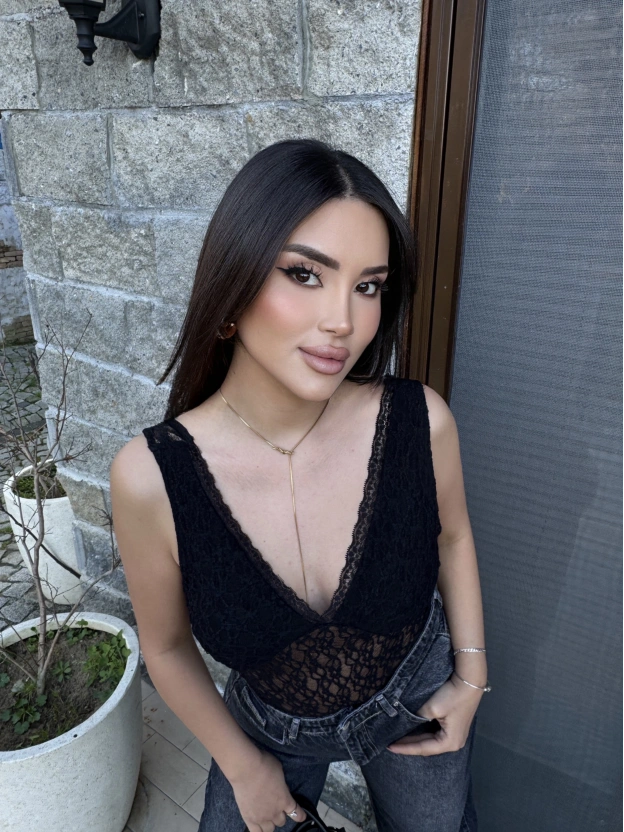 Siyah Dantel Büstiyer