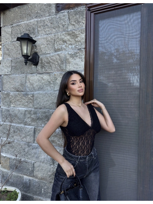 Siyah Dantel Büstiyer