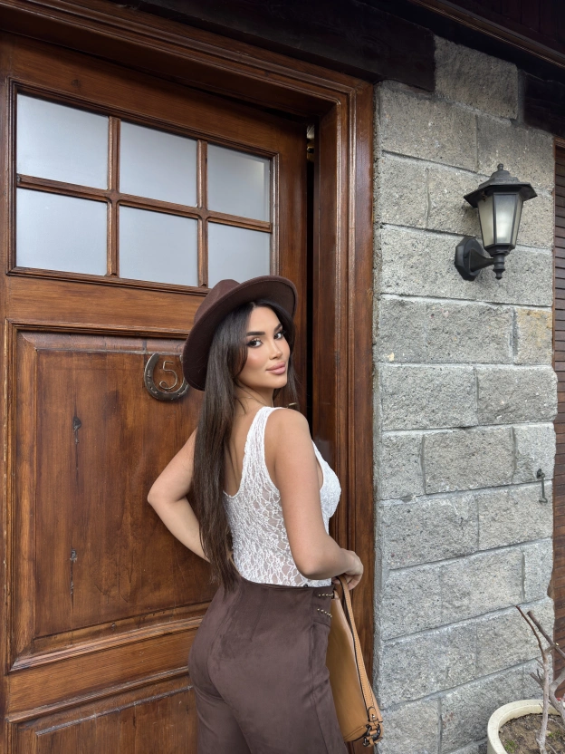 Beyaz Dantel Büstiyer