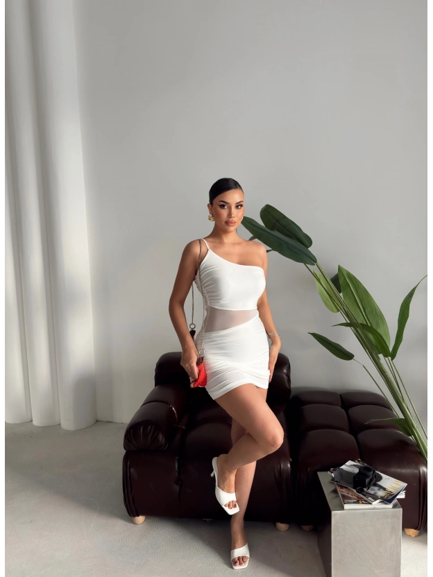 Beyaz Transparan Detay Tek Omuz Elbise