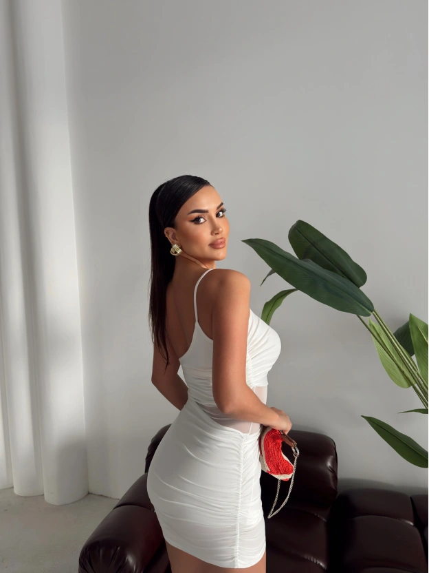 Beyaz Transparan Detay Tek Omuz Elbise