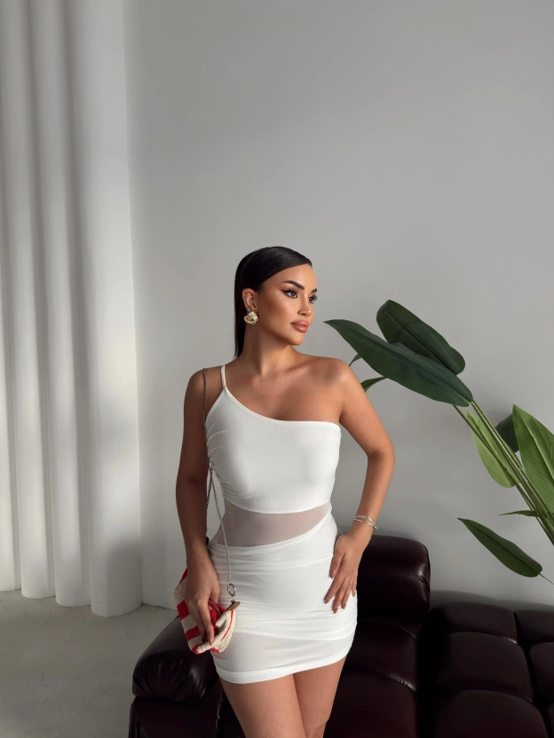 Beyaz Transparan Detay Tek Omuz Elbise