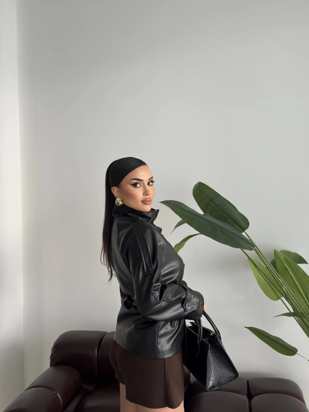 Siyah Kısa Suni Deri Dik Yaka Ceket