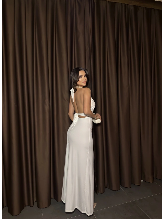 Beyaz Sırt Dekolteli Yırtmaçlı Uzun Elbise