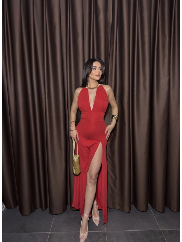 Kırmızı Sırt Dekolteli Yırtmaçlı Uzun Elbise