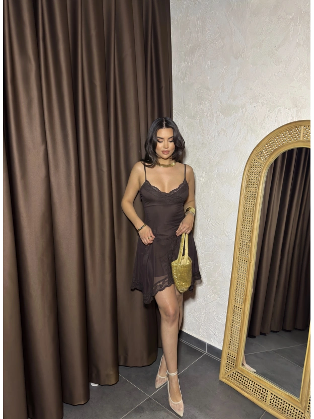 Kahverengi Askılı Güpür Detay Tül Elbise