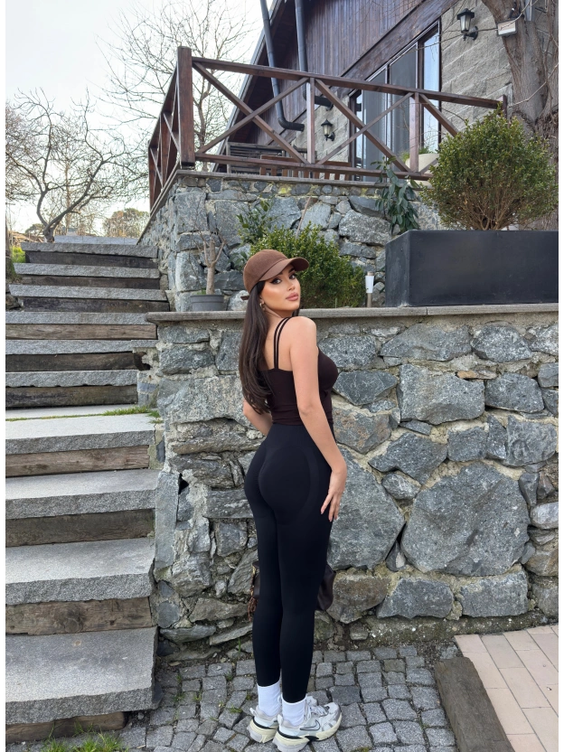 Siyah Toparlayıcı Tayt