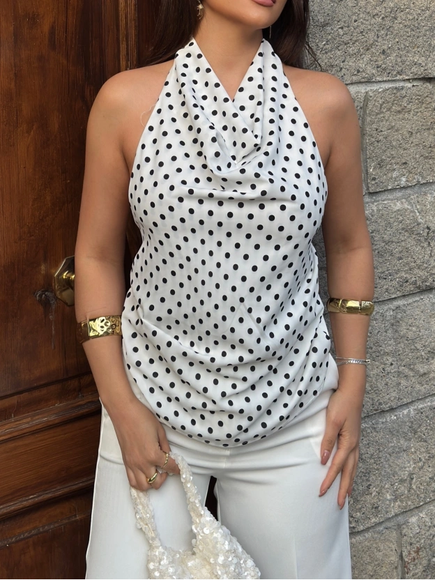 Beyaz Puantiyeli Boyundan Geçirmeli Bluz