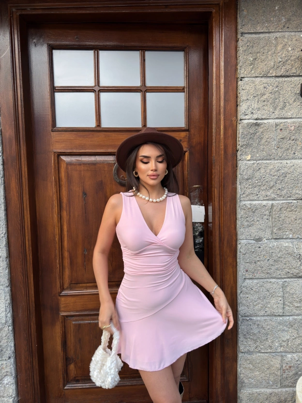 Toz Pembe Kruvaze Yaka Şortlu Elbise