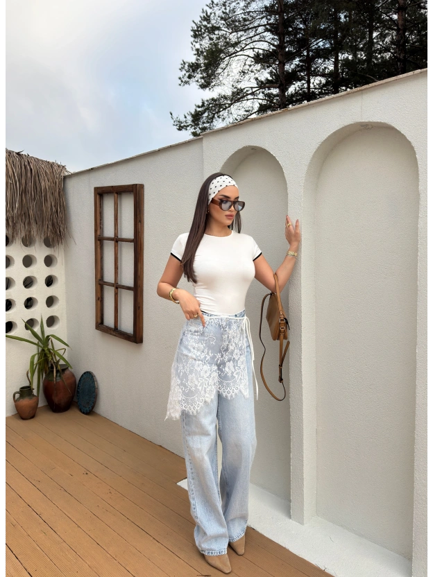 Beyaz Dantelli Pareo