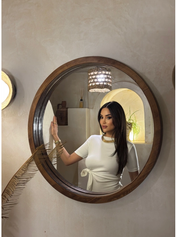 Beyaz Tasarım Bağlama Detay Crop Tshırt