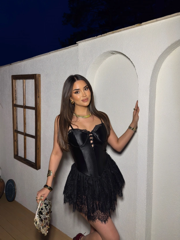 Siyah Prenses Elbise