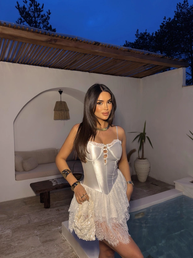 Beyaz Prenses Elbise