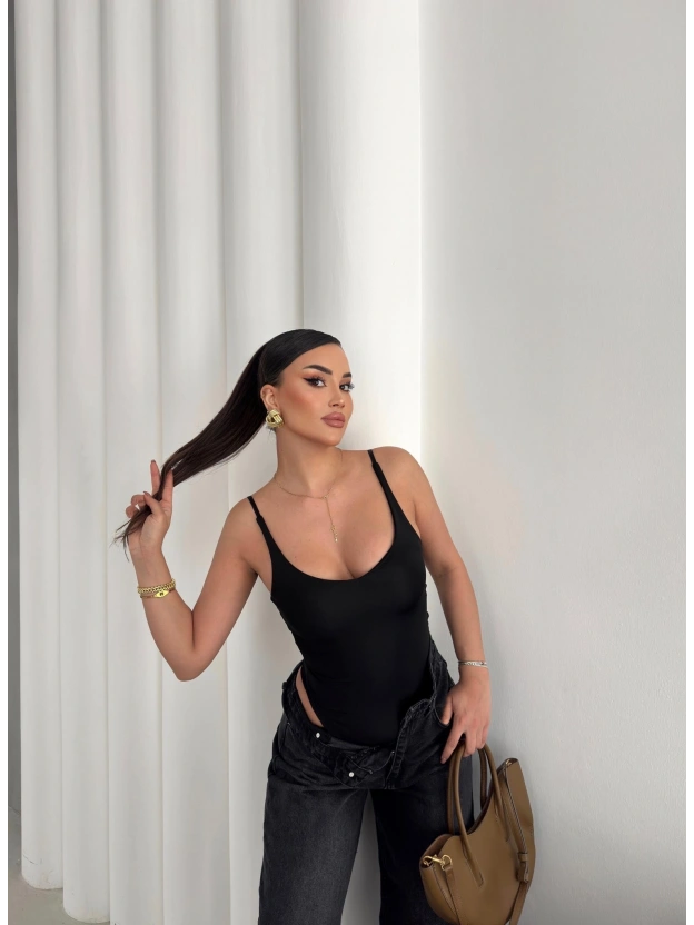 Siyah Ayarlanabilir Askılı Bodysuit