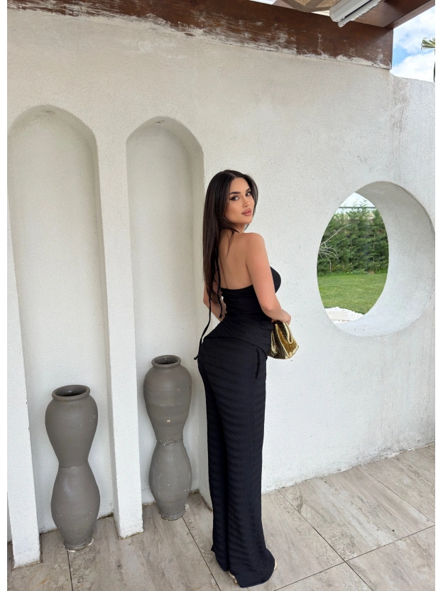 Siyah Boyun Aksesuarlı Alt Üst Takım