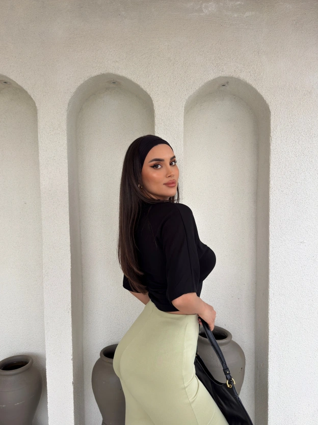 Siyah Kısa İspanyol Kol Basic Tshırt