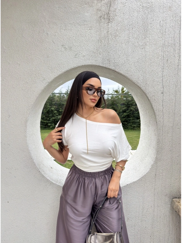 Beyaz Kayık Yaka Modal Basic Tshırt