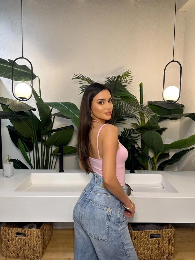 Pembe Zra Dantel Detay Bodysuit