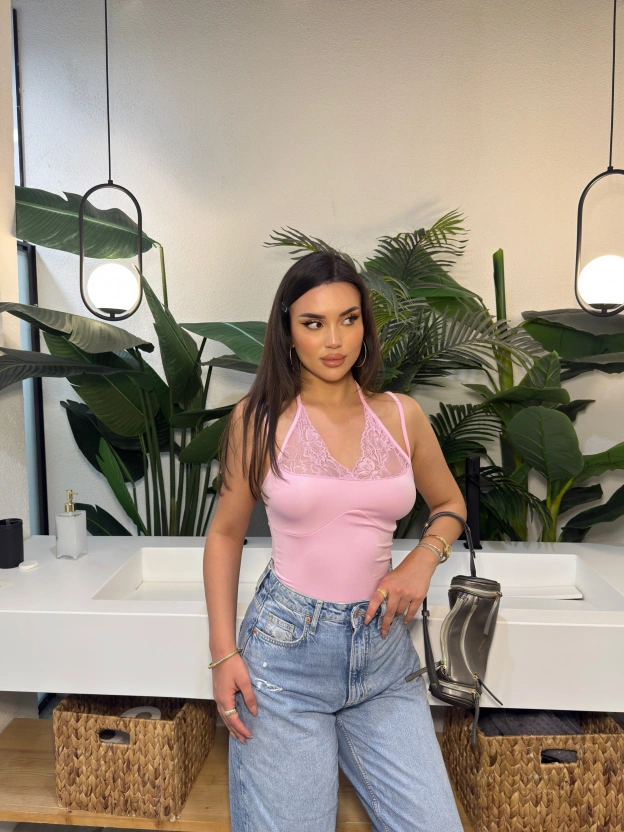 Pembe Zra Dantel Detay Bodysuit