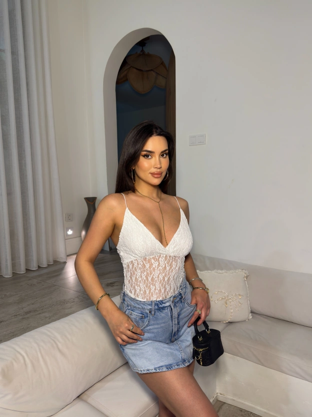 Beyaz İp Askılı Dantel Bodysuit