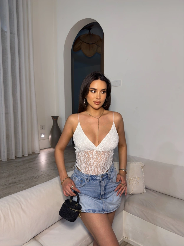 Beyaz İp Askılı Dantel Bodysuit