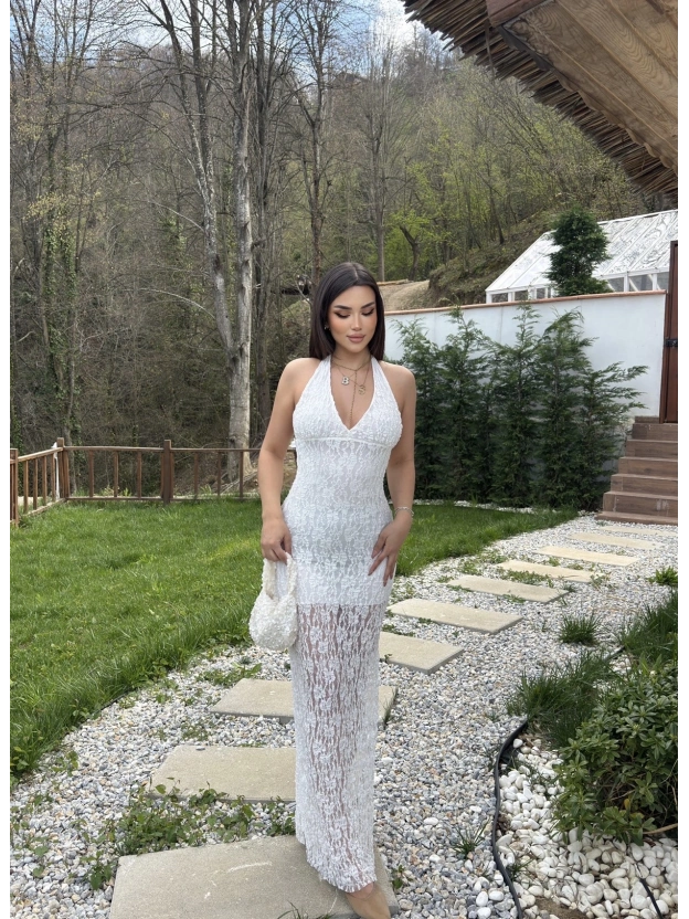 Beyaz Boyundan Bağlamalı Çan Dantel Elbise