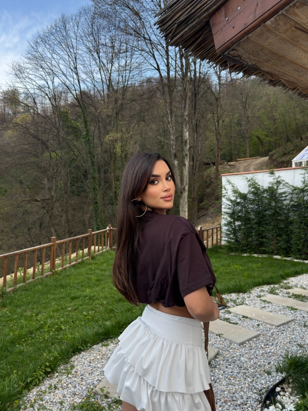 Kahverengi Nakışlı Balon Crop