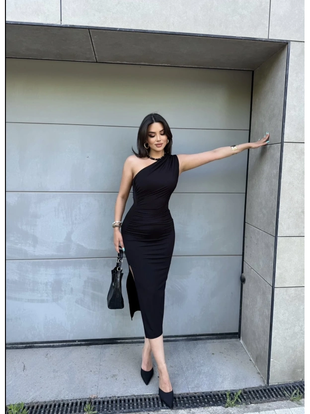 Siyah Tek Omuz Uzun Elbise