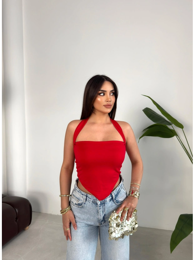 Kırmızı Asimetrik Kesim Crop Top