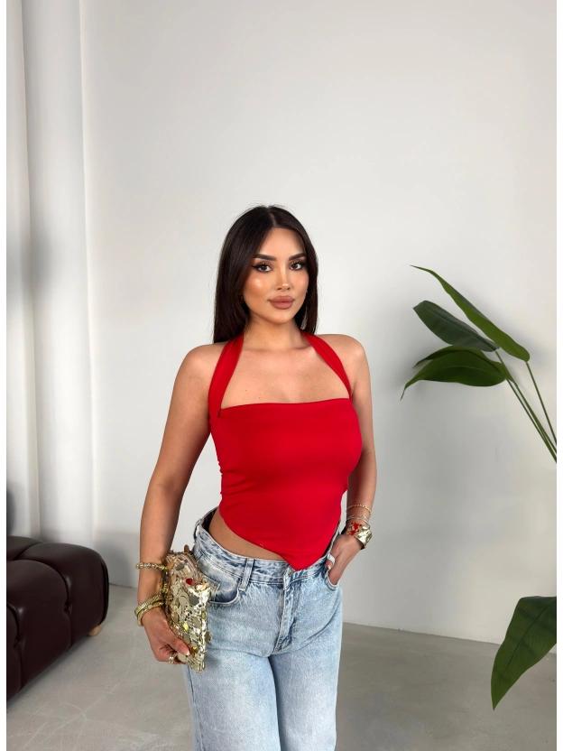 Kırmızı Asimetrik Kesim Crop Top