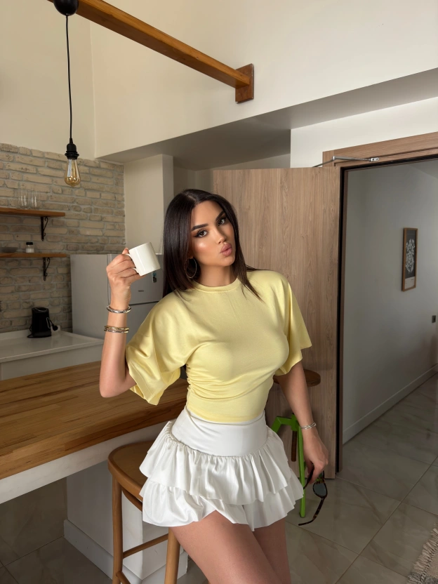 Sarı Kısa İspanyol Kol Basic Tshırt