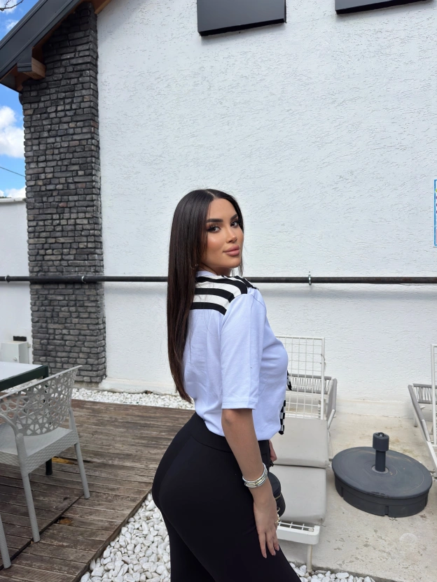 Beyaz Çizgili Fularlı Oversize Tshırt