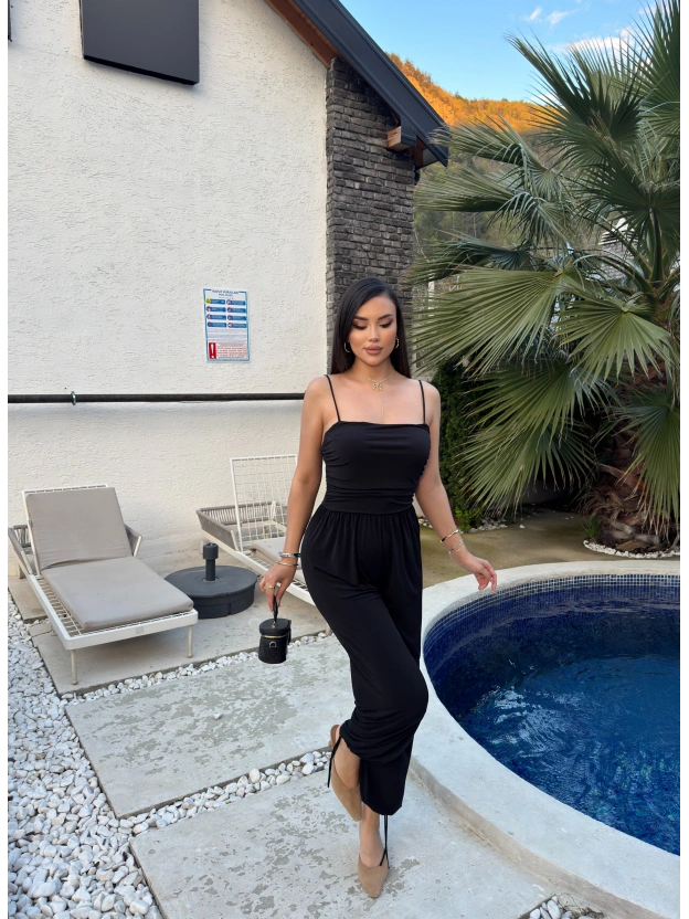 Siyah Lastikli Paça Askılı Tulum