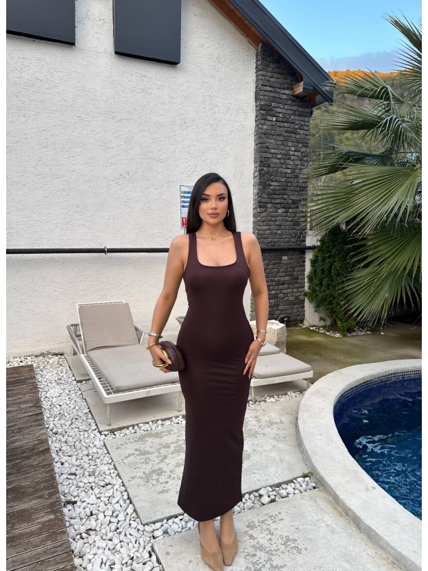 Kahverengi Sırt Çapraz Askılı Elbise