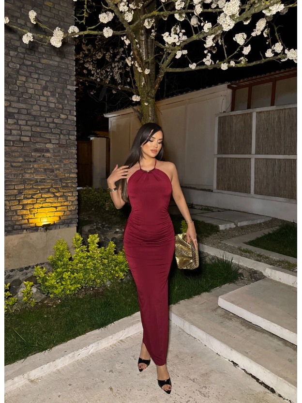 Bordo Halter Yaka Aksesuarlı Uzun Elbise