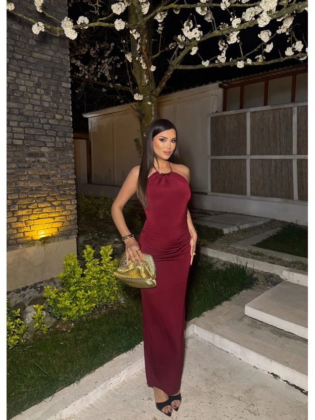 Bordo Halter Yaka Aksesuarlı Uzun Elbise
