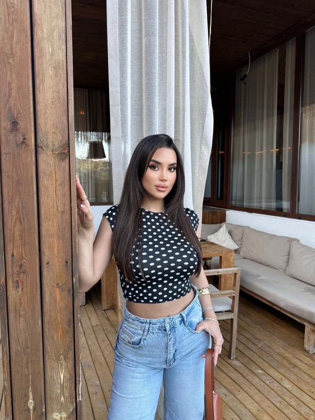 Siyah Puantiyeli Basic Crop