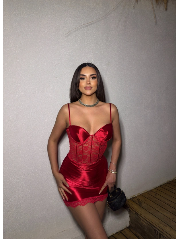 Kırmızı Saten Dantel Detay Etek Takım