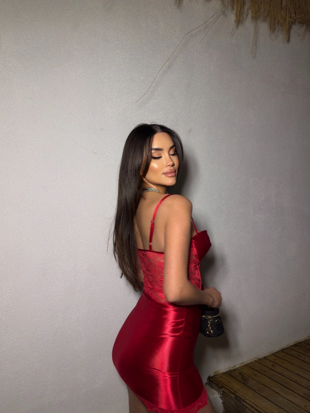 Kırmızı Saten Dantel Detay Etek Takım