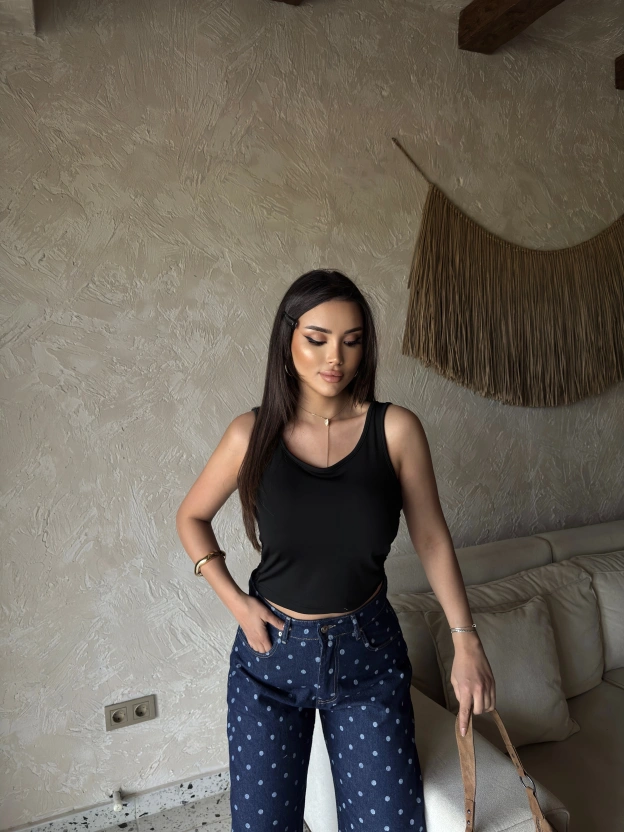 Siyah Bisiklet Yaka Sırt Dantel Crop